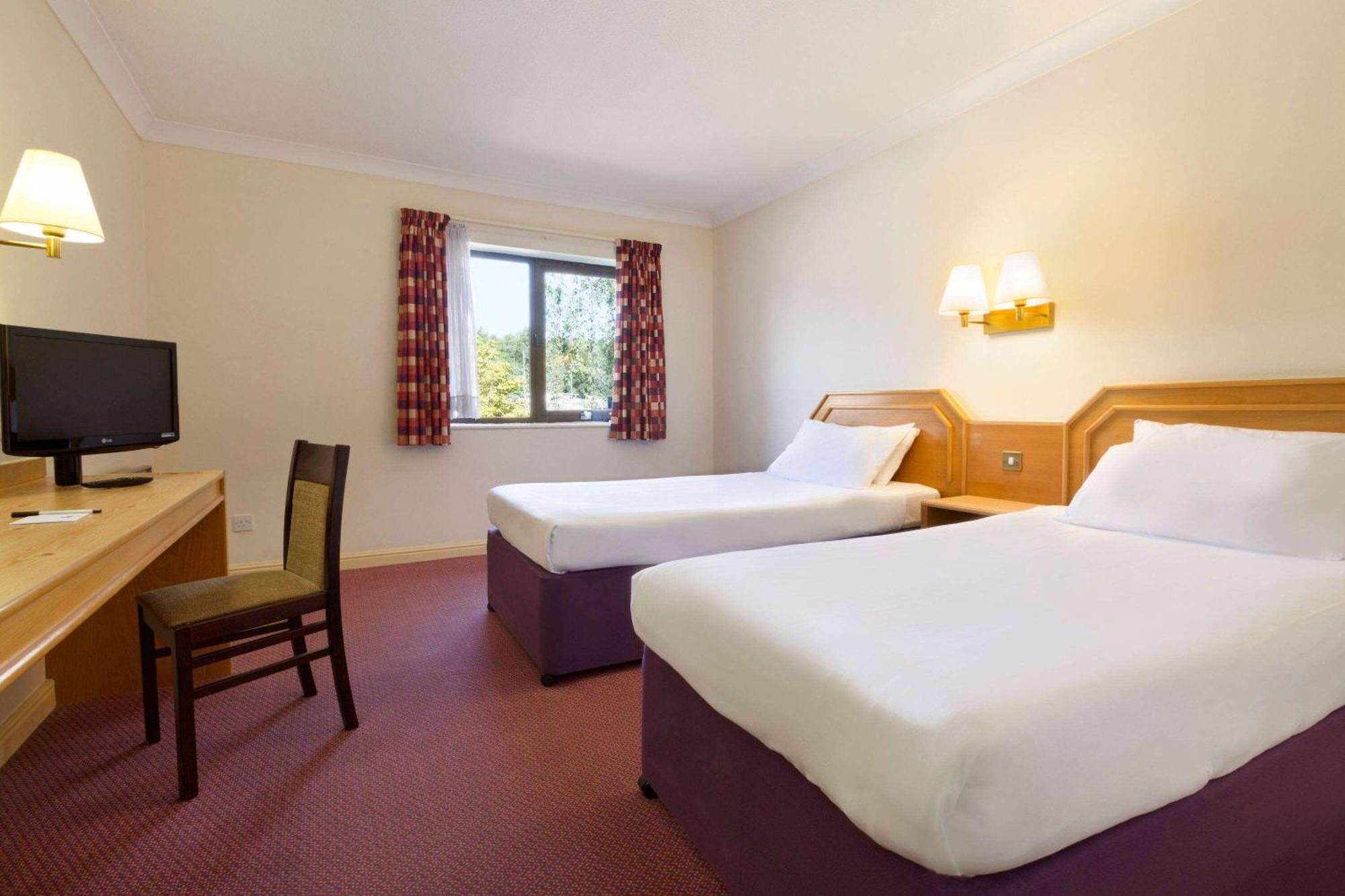 Days Inn Southampton Rownhams Chilworth  Exteriör bild